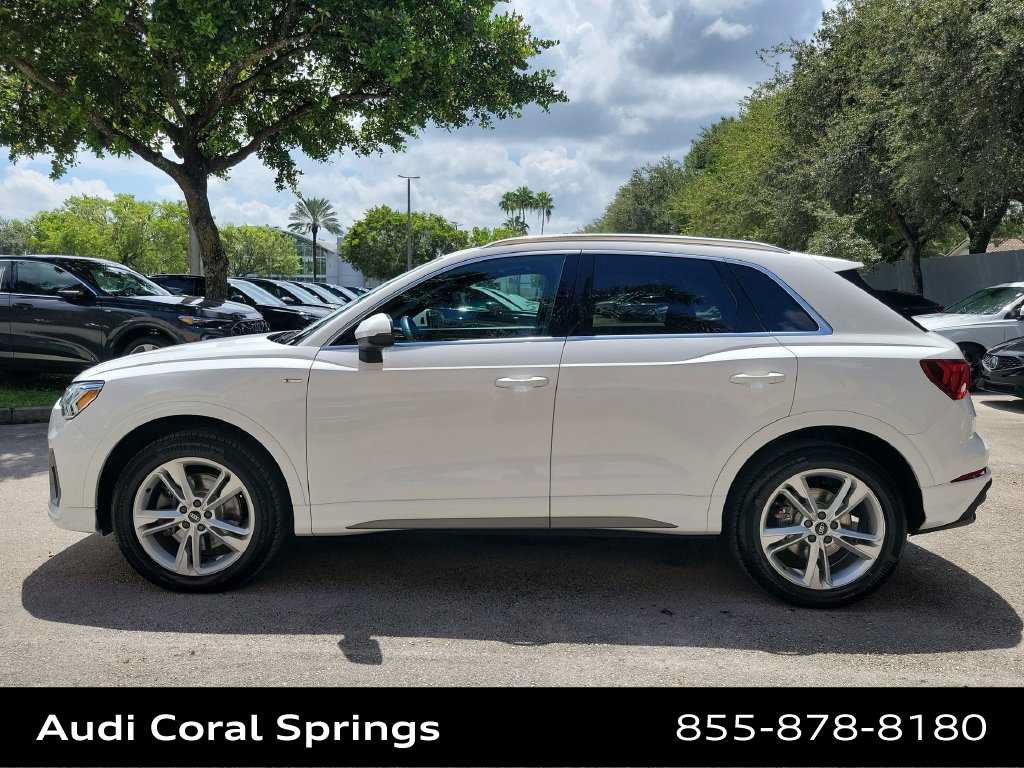 Certified 2024 Audi Q3 2.0T Premium AWD/4WD image 11