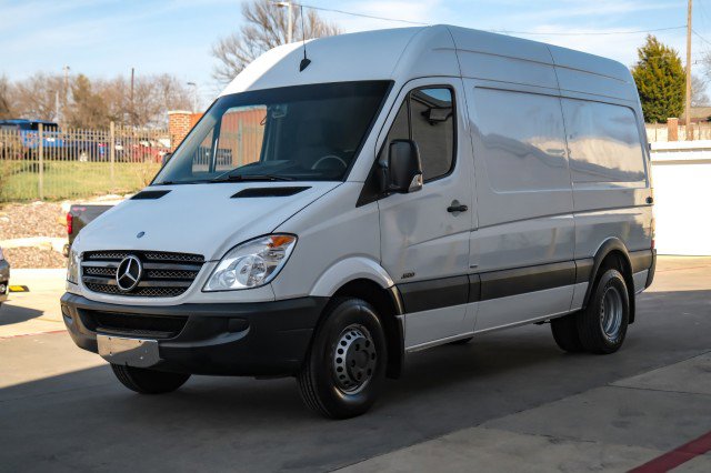 Used 2013 Mercedes-Benz Sprinter 3500 image 4