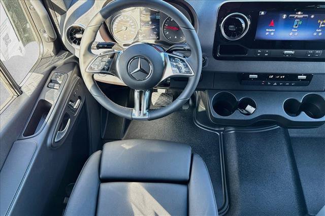 New 2026 Mercedes-Benz Sprinter 2500 image 19