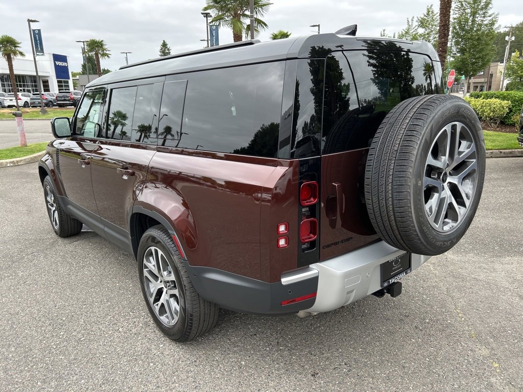 New 2025 Land Rover Defender 130 S image 3