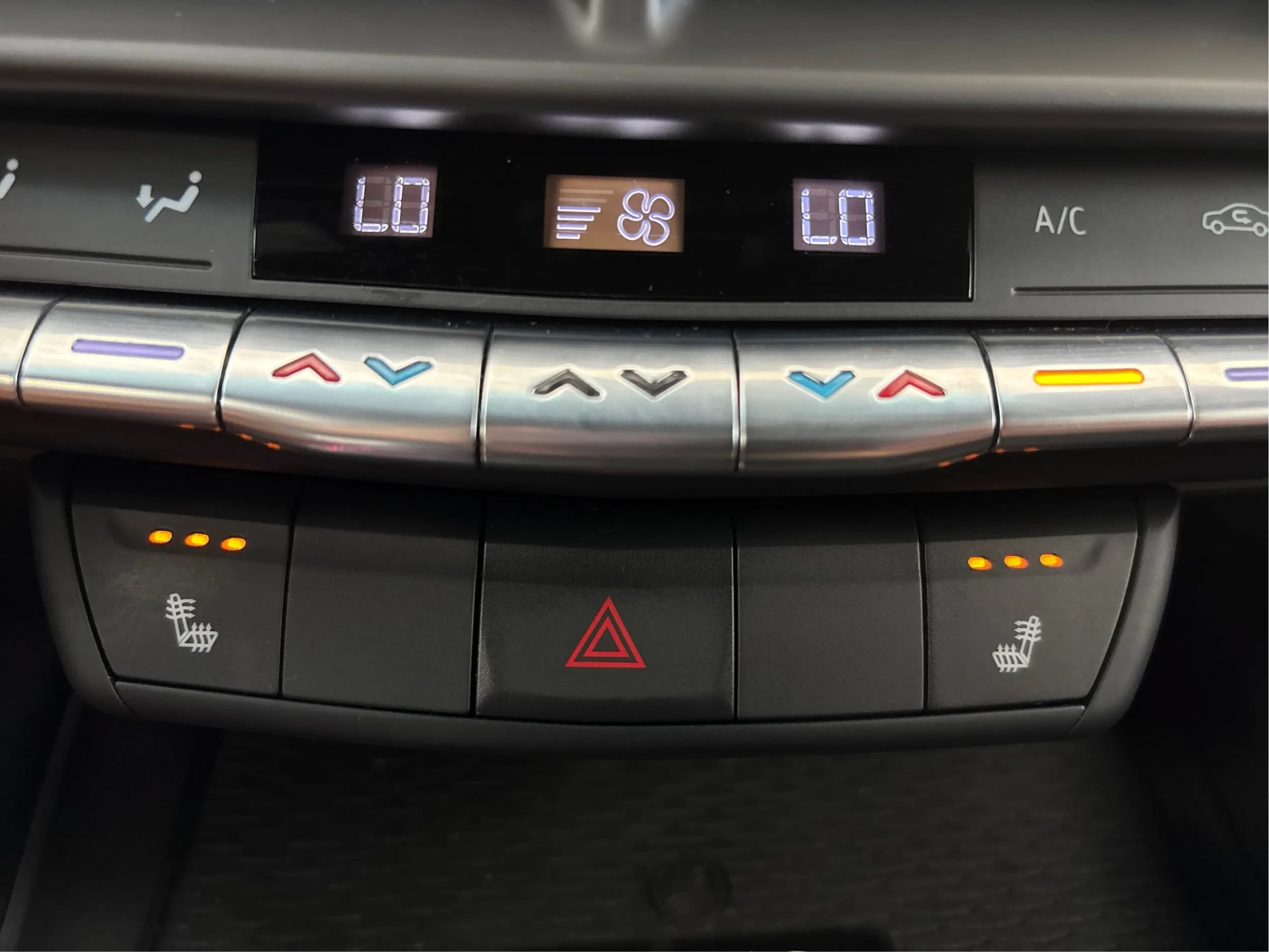Used 2021 Cadillac CT4 Luxury w/ Sun And Sound Package RWD image 43