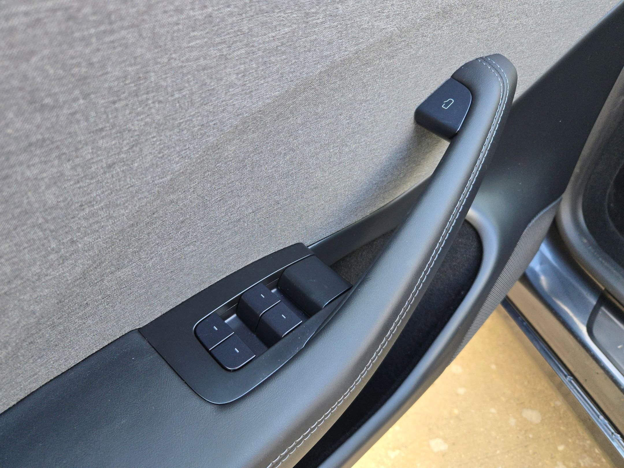 Used 2025 Tesla Model 3 Long Range image 13