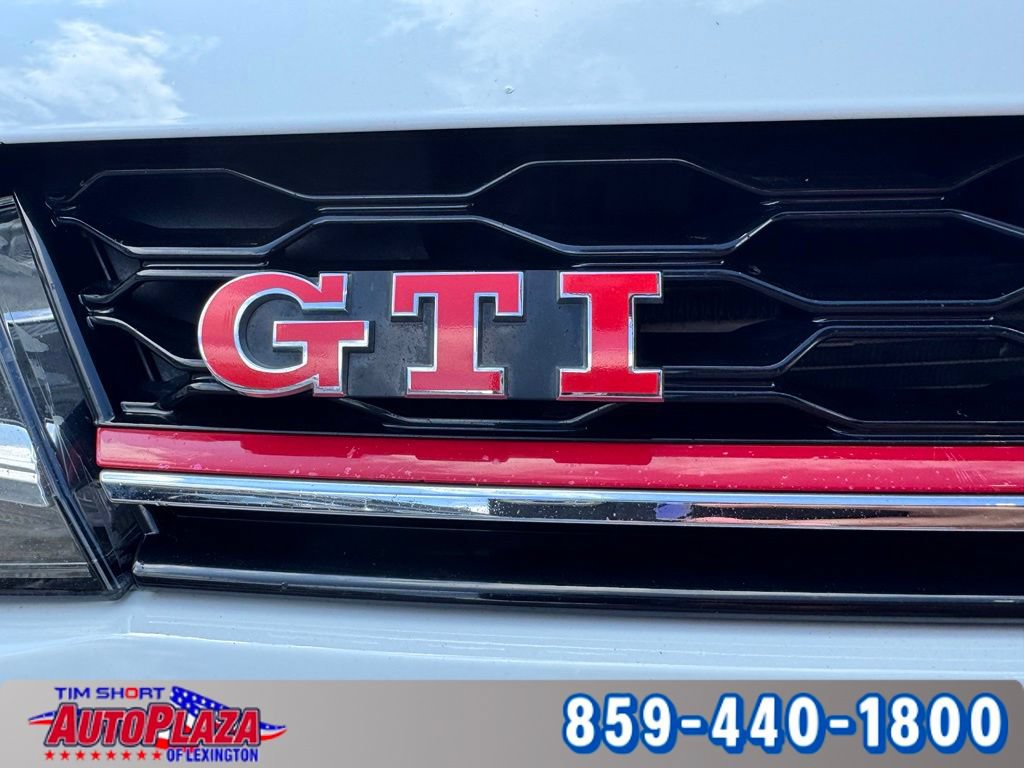 Used 2018 Volkswagen GTI S FWD image 17