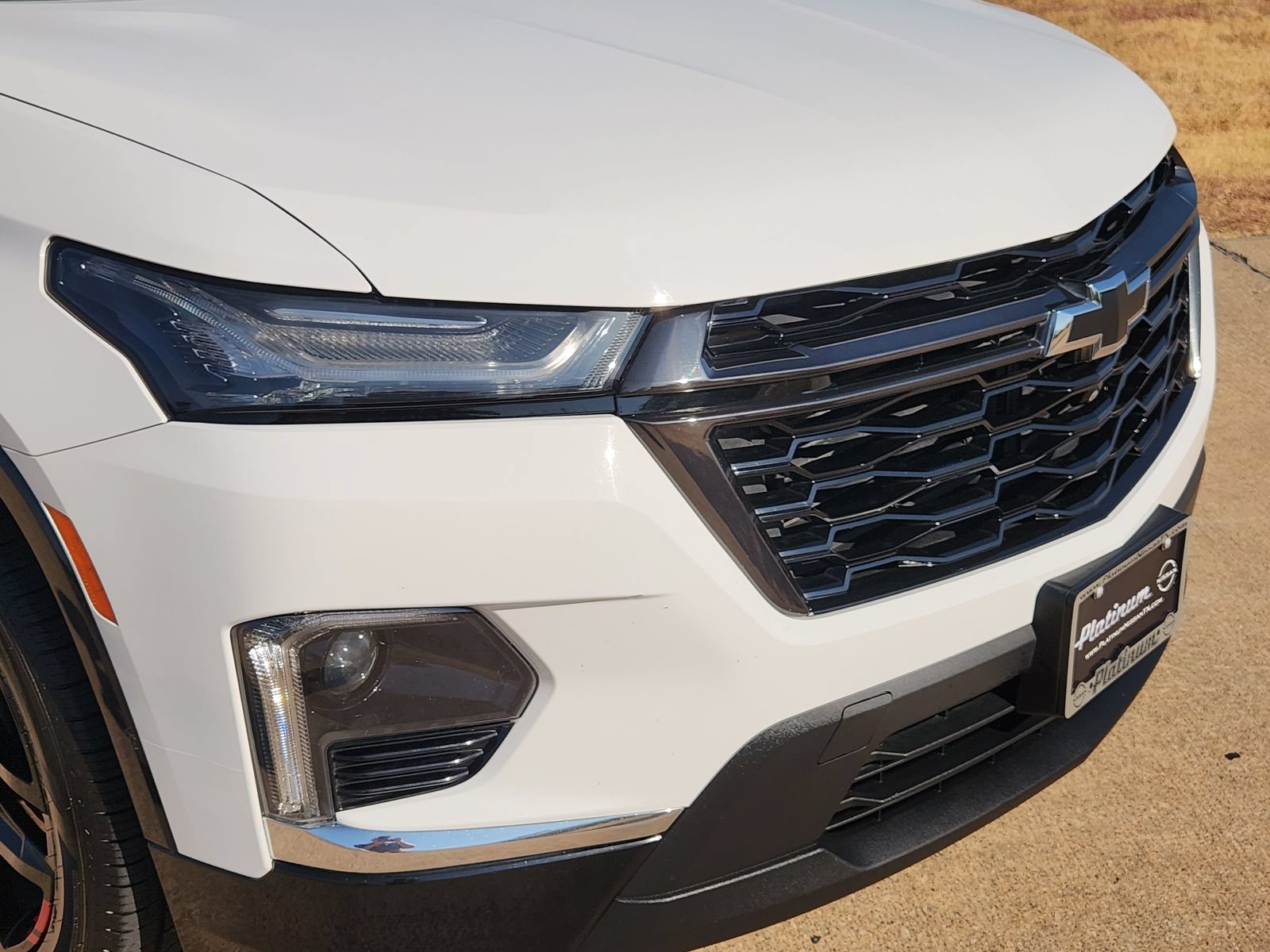 Used 2023 Chevrolet Traverse Premier w/ Redline Edition FWD image 12