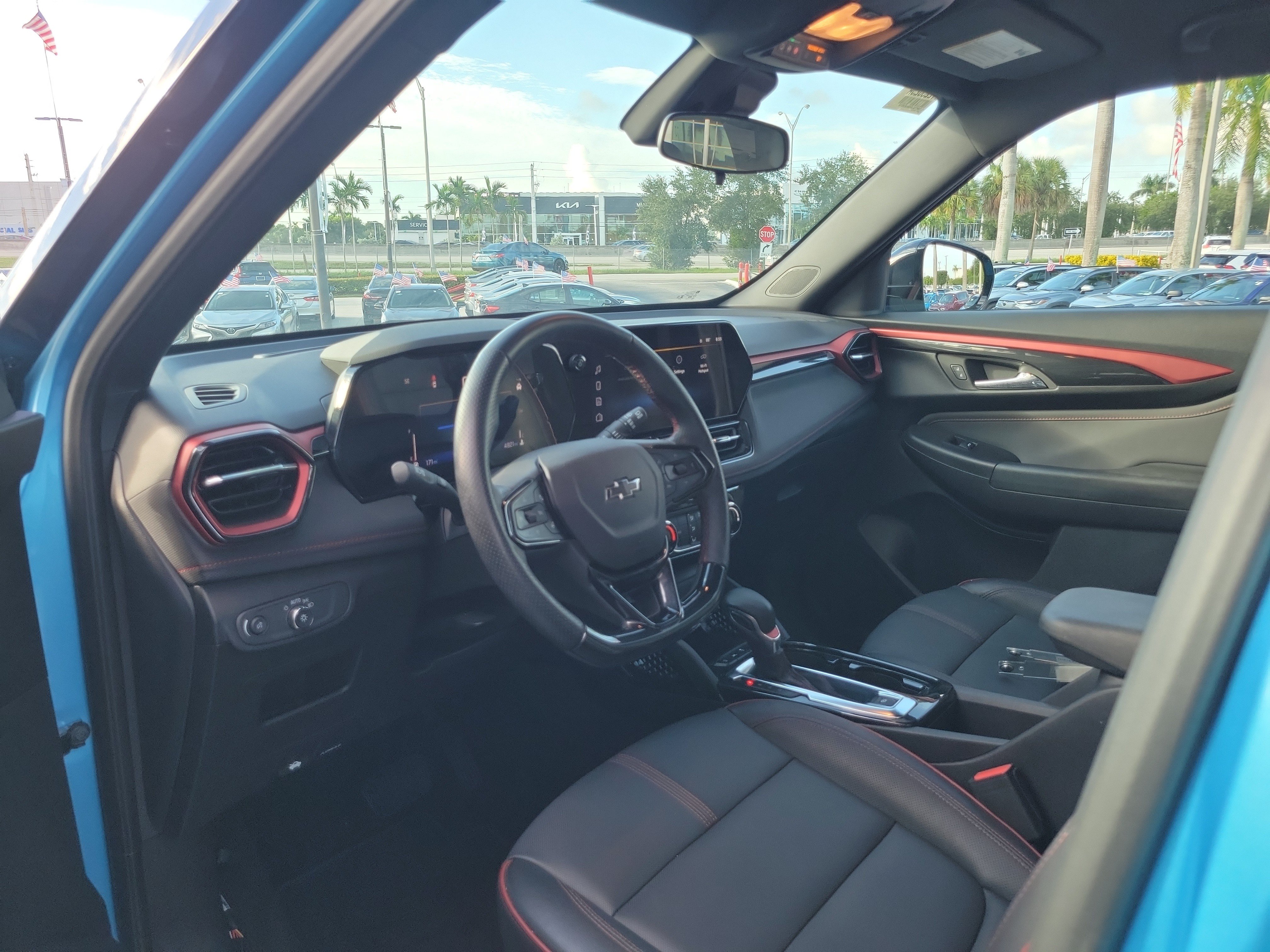 Used 2025 Chevrolet TrailBlazer RS FWD image 19