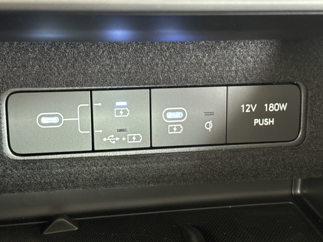 Certified 2025 Hyundai Sonata Limited FWD image 23