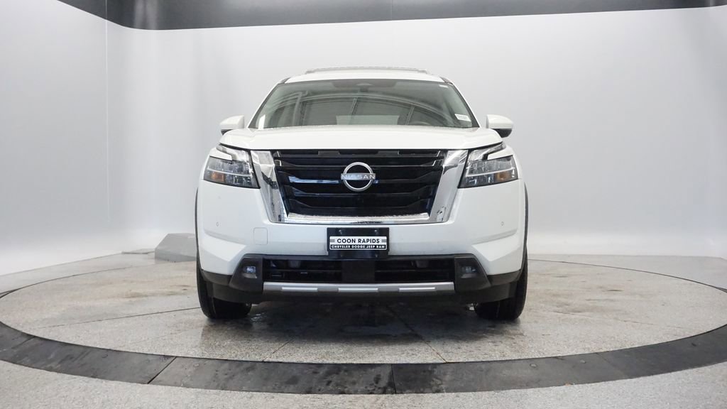 Used 2023 Nissan Pathfinder SL image 16