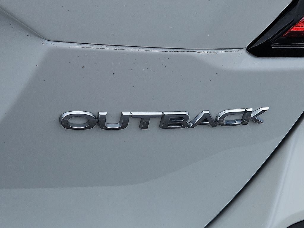 Used 2025 Subaru Outback Premium AWD/4WD image 15