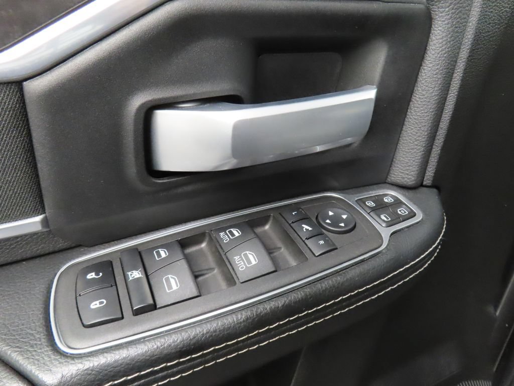 Used 2024 RAM 2500 Big Horn w/ Night Edition AWD/4WD image 48