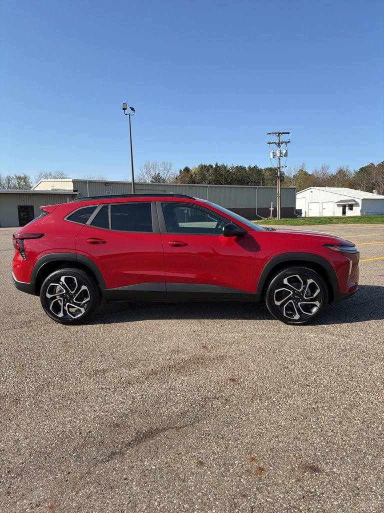 New 2026 Chevrolet Trax RS FWD image 4