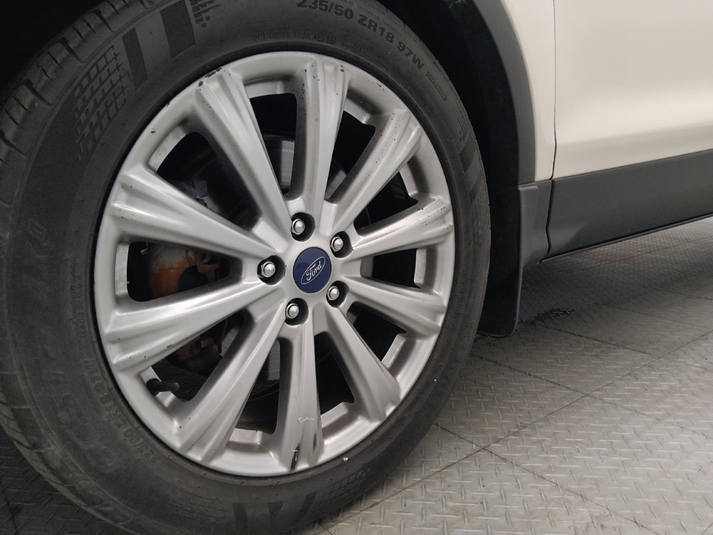Used 2017 Ford Escape Titanium w/ Equipment Group 301A AWD/4WD image 31