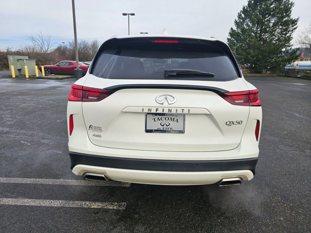 Used 2022 INFINITI QX50 Luxe w/ Appearance Package image 6