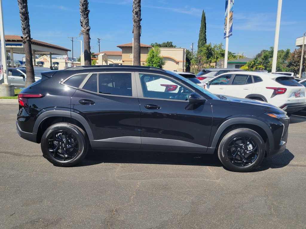 New 2026 Chevrolet Trax LT w/ Driver Confidence Package FWD image 24