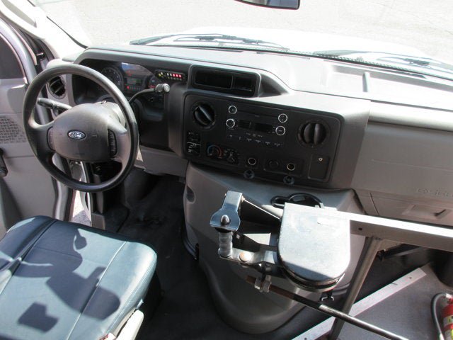 Used 2013 Ford E-450 and Econoline 450 Super Duty w/ Shuttle Bus Prep Pkg RWD image 12