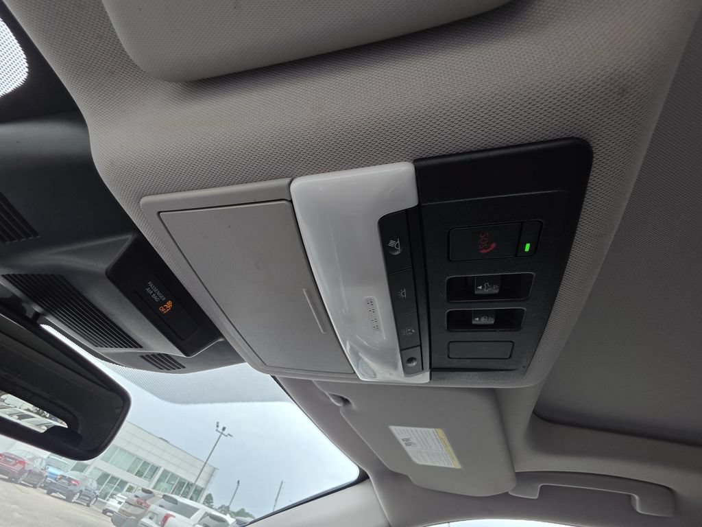 Used 2021 Nissan Rogue SL FWD image 36