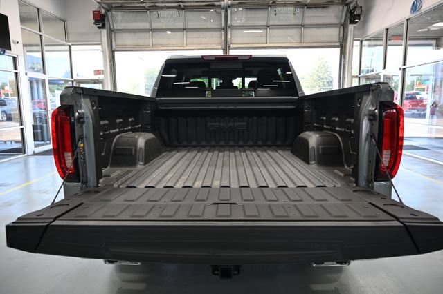 New 2026 GMC Sierra 1500 SLT w/ SLT Premium Plus Package AWD/4WD image 8