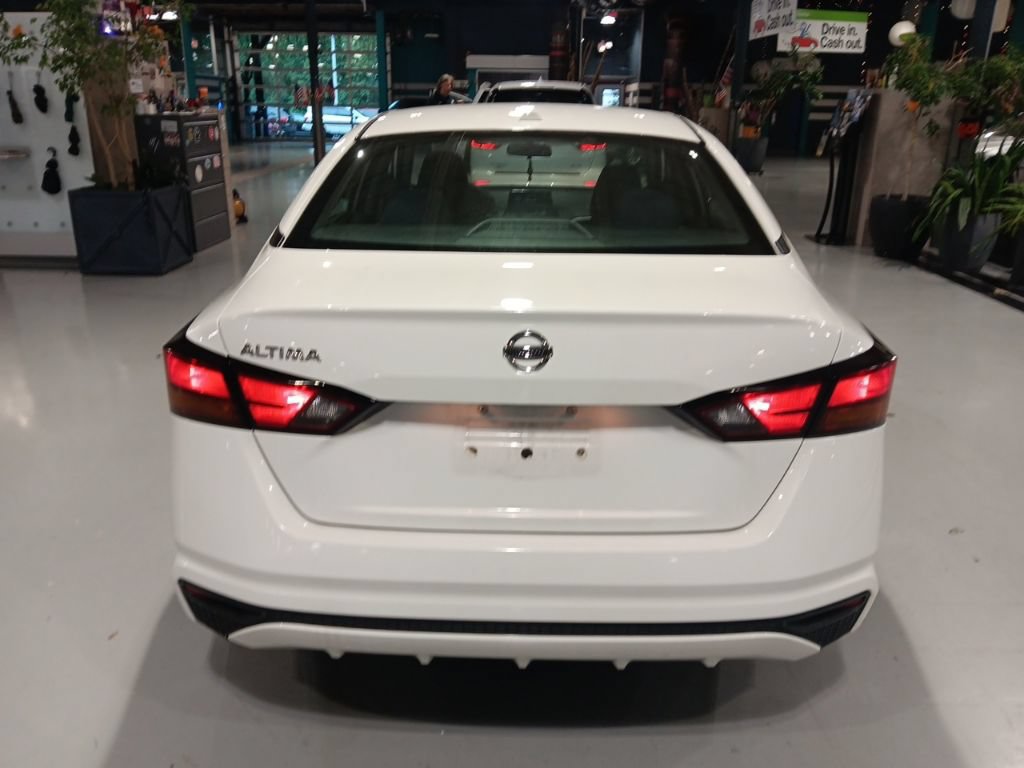 Used 2019 Nissan Altima 2.5 S FWD image 12