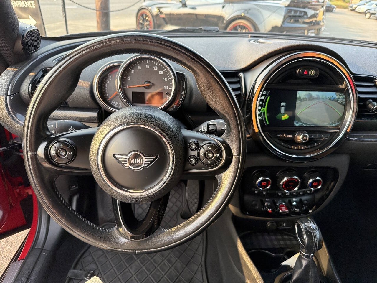 Used 2019 MINI Cooper Clubman ALL4 w/ Premium Package AWD/4WD image 26