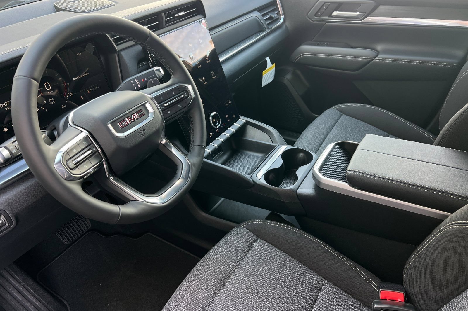 New 2026 GMC Terrain Elevation FWD image 8