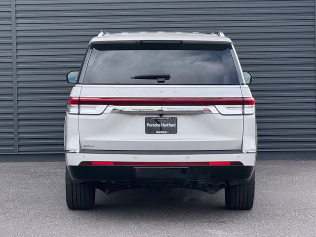 Used 2024 Lincoln Navigator Reserve AWD/4WD image 6