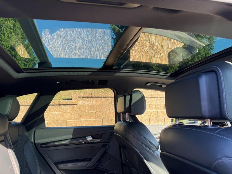 Used 2023 Audi SQ5 Premium Plus w/ Premium Plus Package image 11