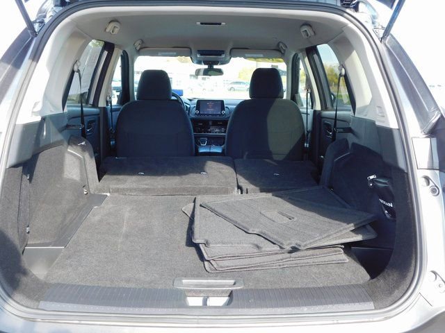 Used 2023 Nissan Rogue SV image 23