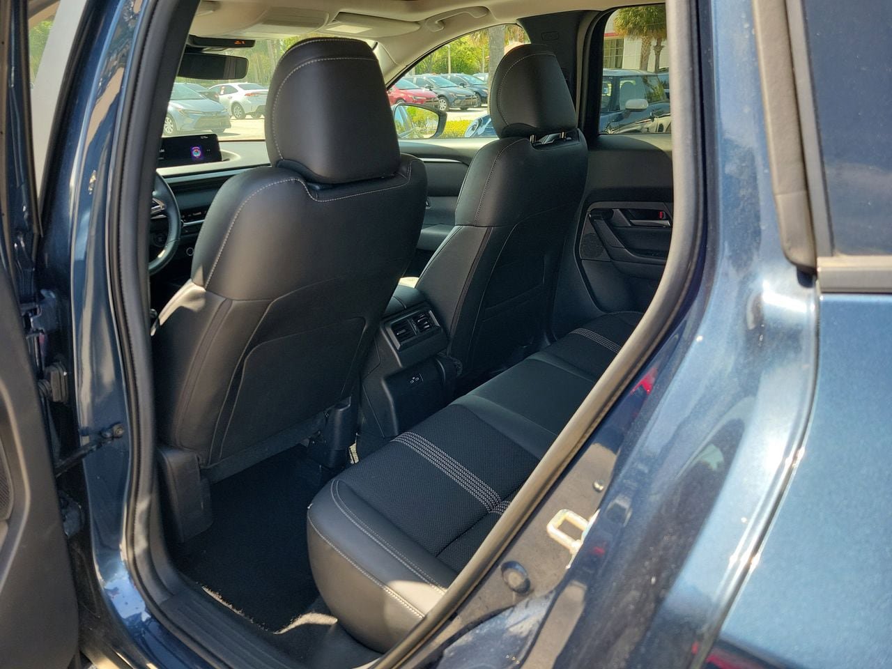 Used 2025 MAZDA CX-50 AWD 2.5 S w/ Premium Package image 10