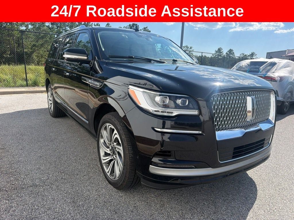 Used 2023 Lincoln Navigator L Reserve AWD/4WD image 5