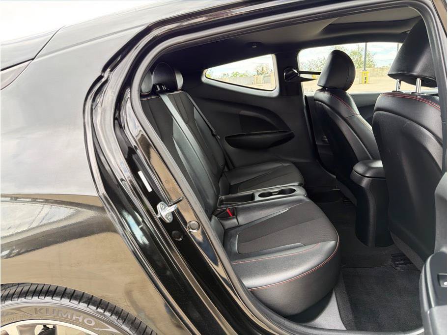 Used 2019 Hyundai Veloster 2.0 Premium FWD image 12