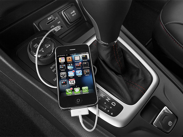 Used 2014 Jeep Cherokee Trailhawk w/ Comfort/Convenience Group image 18