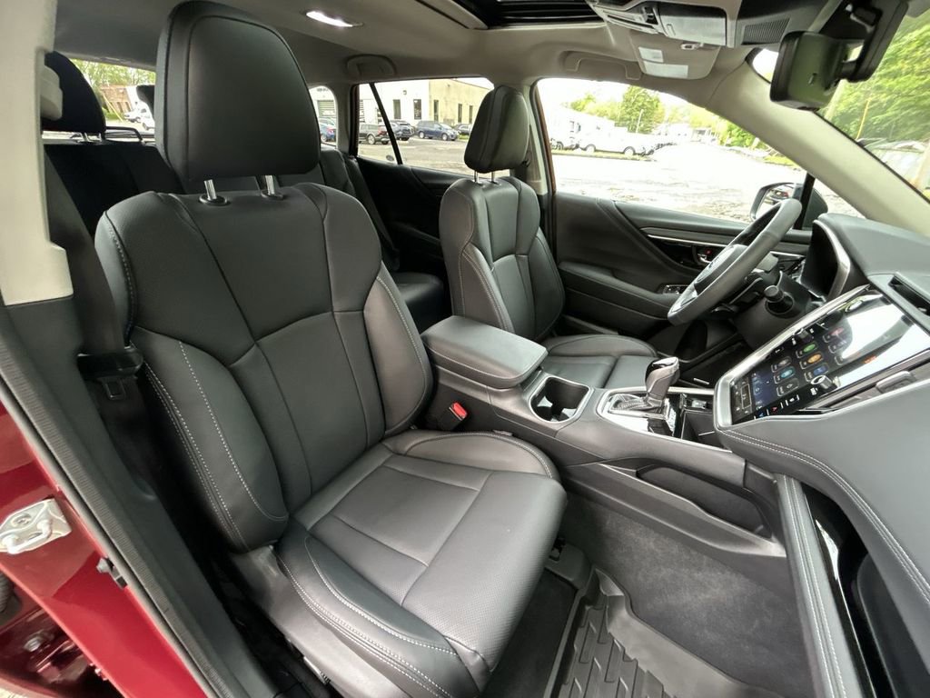 Certified 2025 Subaru Outback Limited AWD/4WD image 25