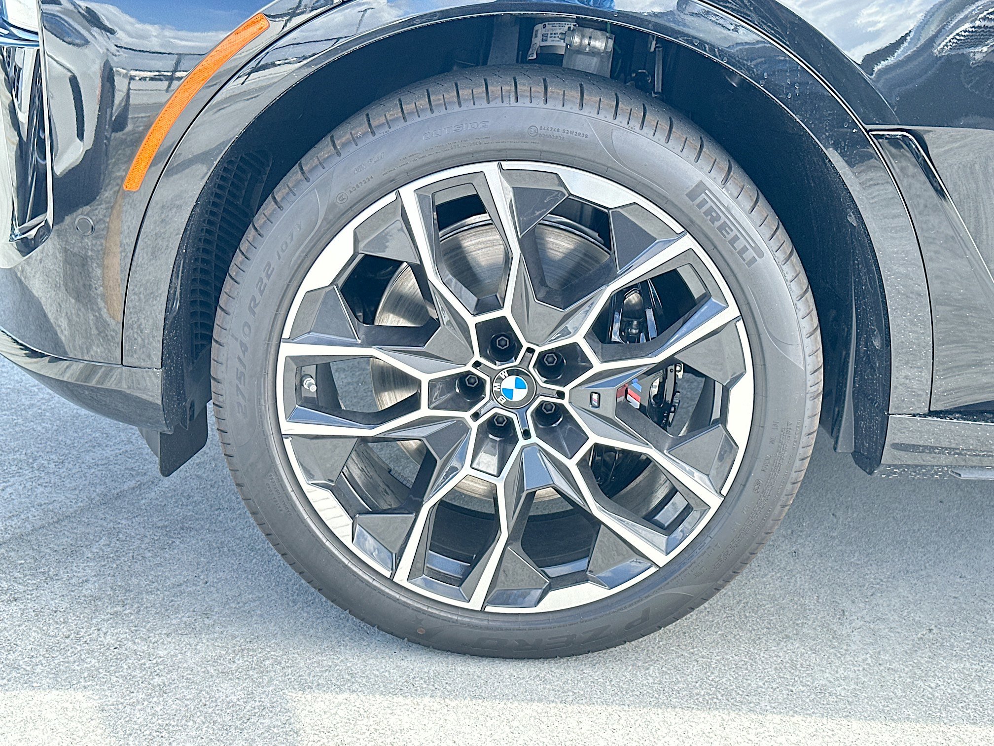 New 2026 BMW X7 xDrive40i w/ M Sport Package AWD/4WD image 25