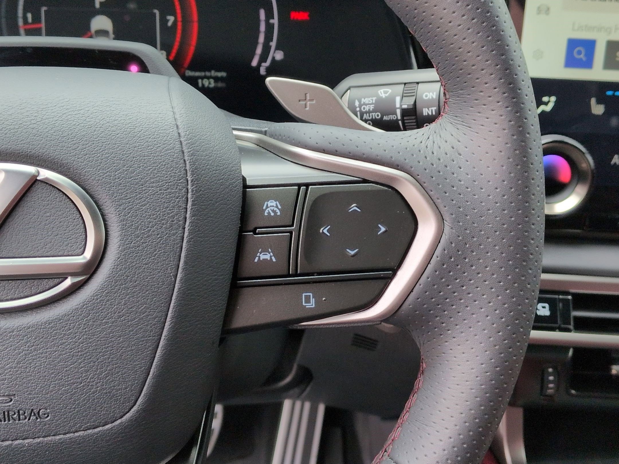 Used 2023 Lexus RX 350 F Sport w/ Accessory Package AWD/4WD image 20