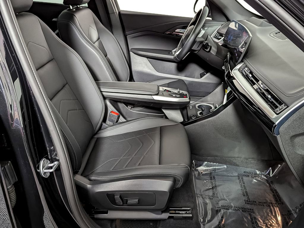 Used 2025 BMW X1 xDrive28i w/ Technology Package image 33