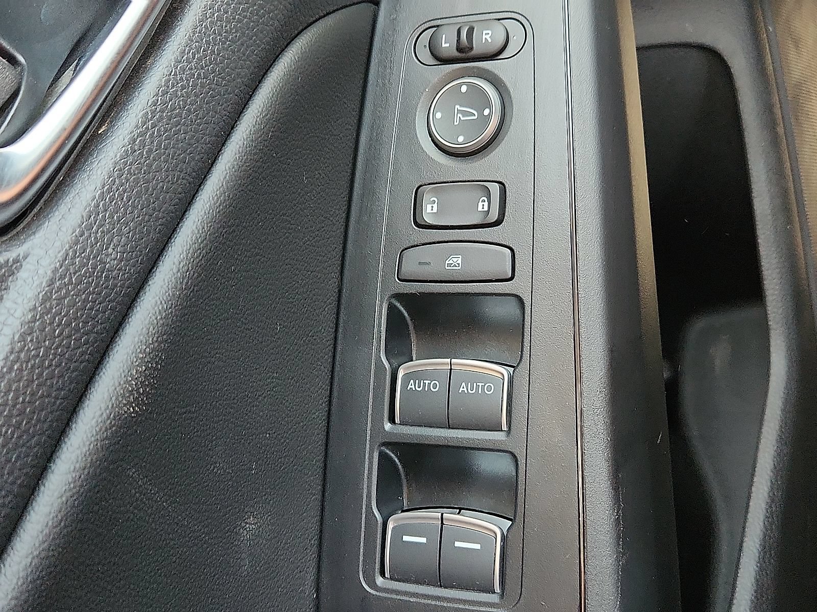 Used 2024 Honda Civic EX-L image 22