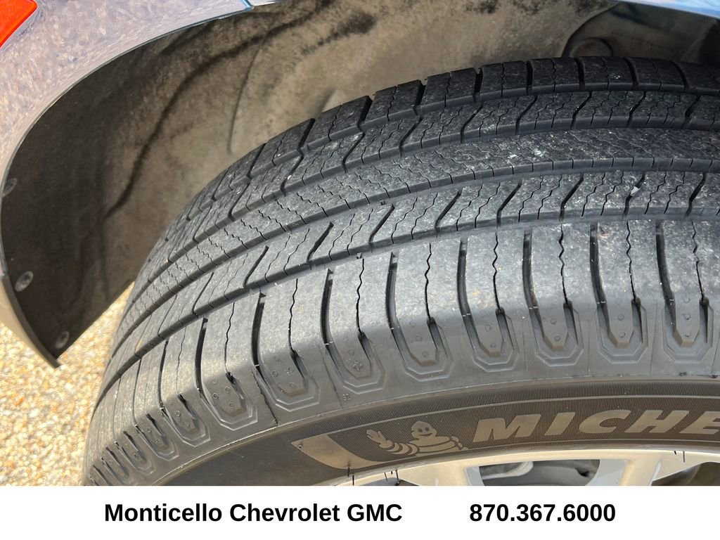 Used 2022 Chevrolet Equinox LS FWD image 29