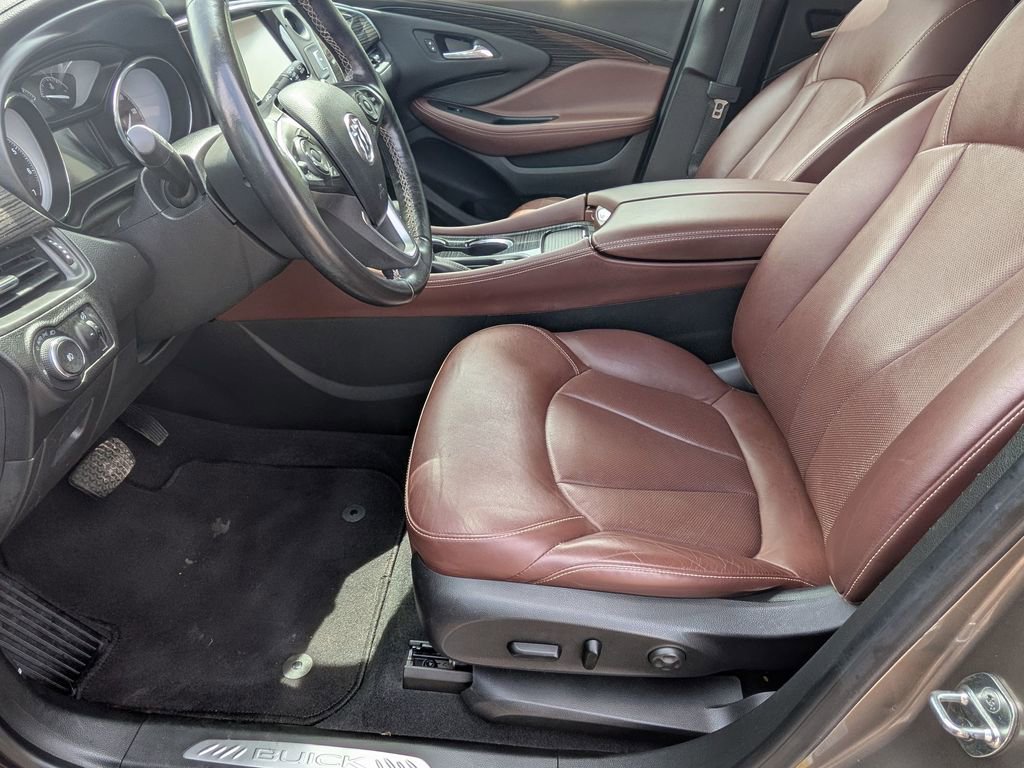 Used 2017 Buick Envision Essence FWD image 12