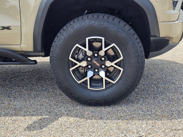 Used 2023 GMC Canyon AT4X AWD/4WD image 13