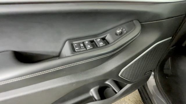 Used 2023 Jeep Grand Cherokee 4WD 4xe image 17