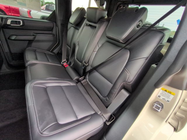 New 2026 Ford Bronco Outer Banks AWD/4WD image 14