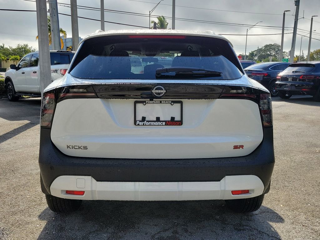 New 2026 Nissan Kicks SR image 6