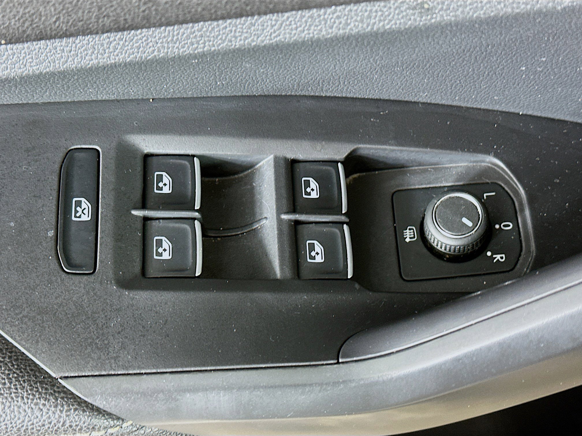 Used 2024 Volkswagen Jetta S image 15