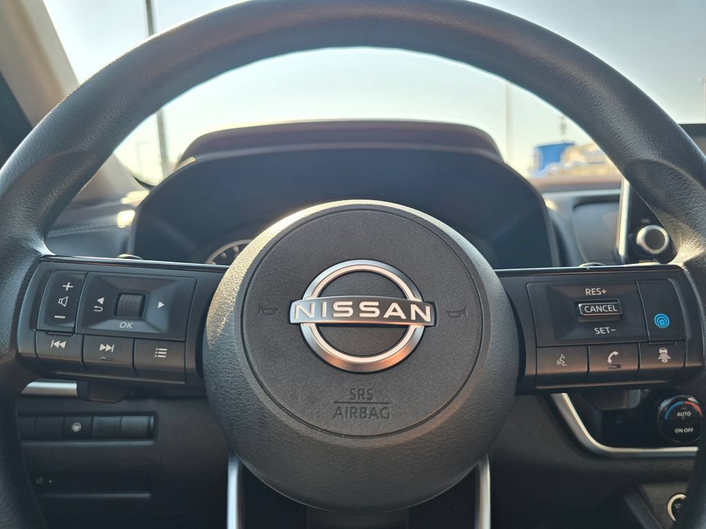 Used 2022 Nissan Rogue SV AWD/4WD image 20
