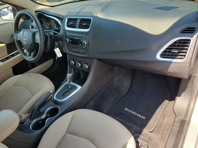 Used 2014 Dodge Avenger SE w/ Quick Order Package 27Z SE V6 FWD image 12