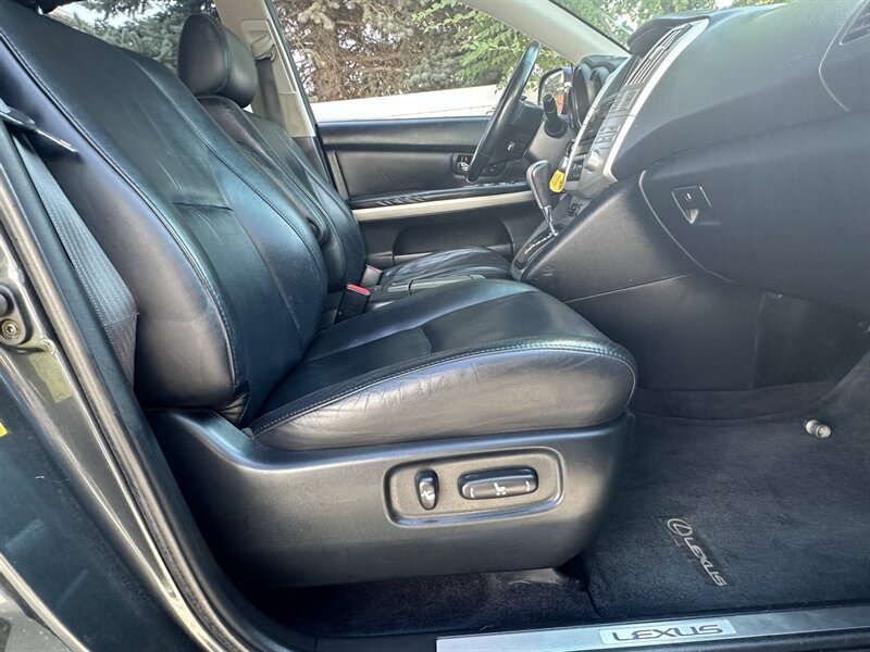 Used 2006 Lexus RX 400h AWD image 36