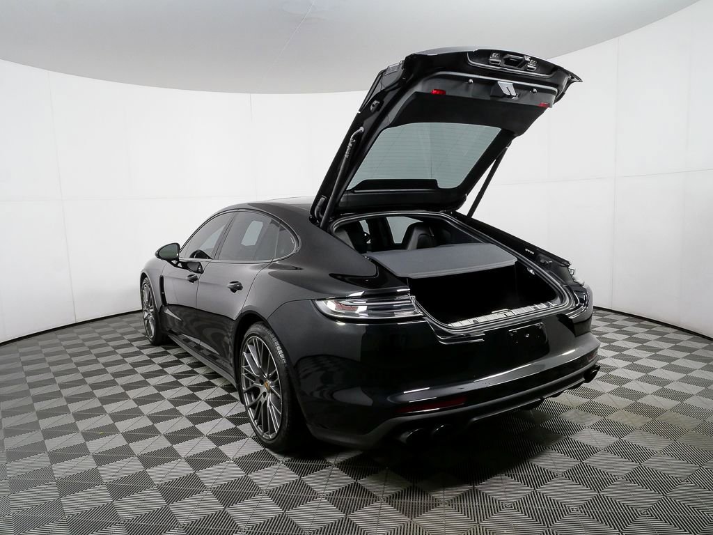 Certified 2023 Porsche Panamera Platinum Edition image 35