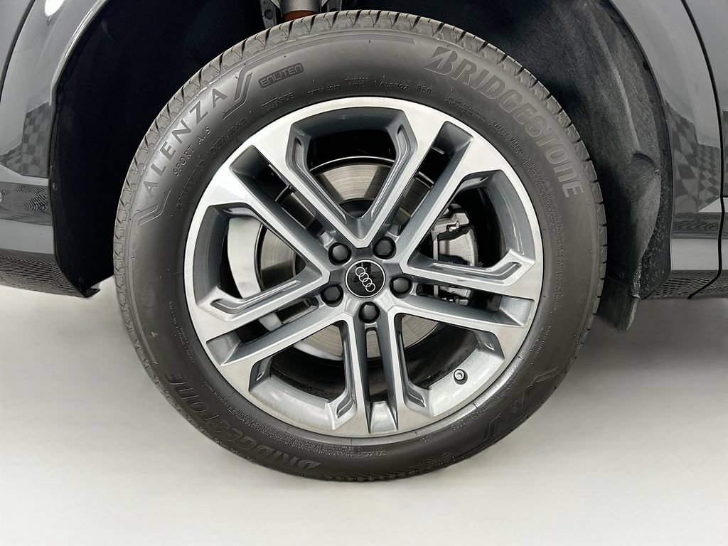 Used 2025 Audi Q5 Premium Plus w/ Premium Plus AWD/4WD image 33