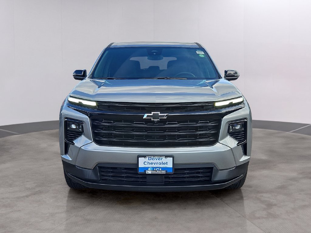 Used 2024 Chevrolet Traverse LS w/ Midnight/Sport Edition AWD/4WD image 2