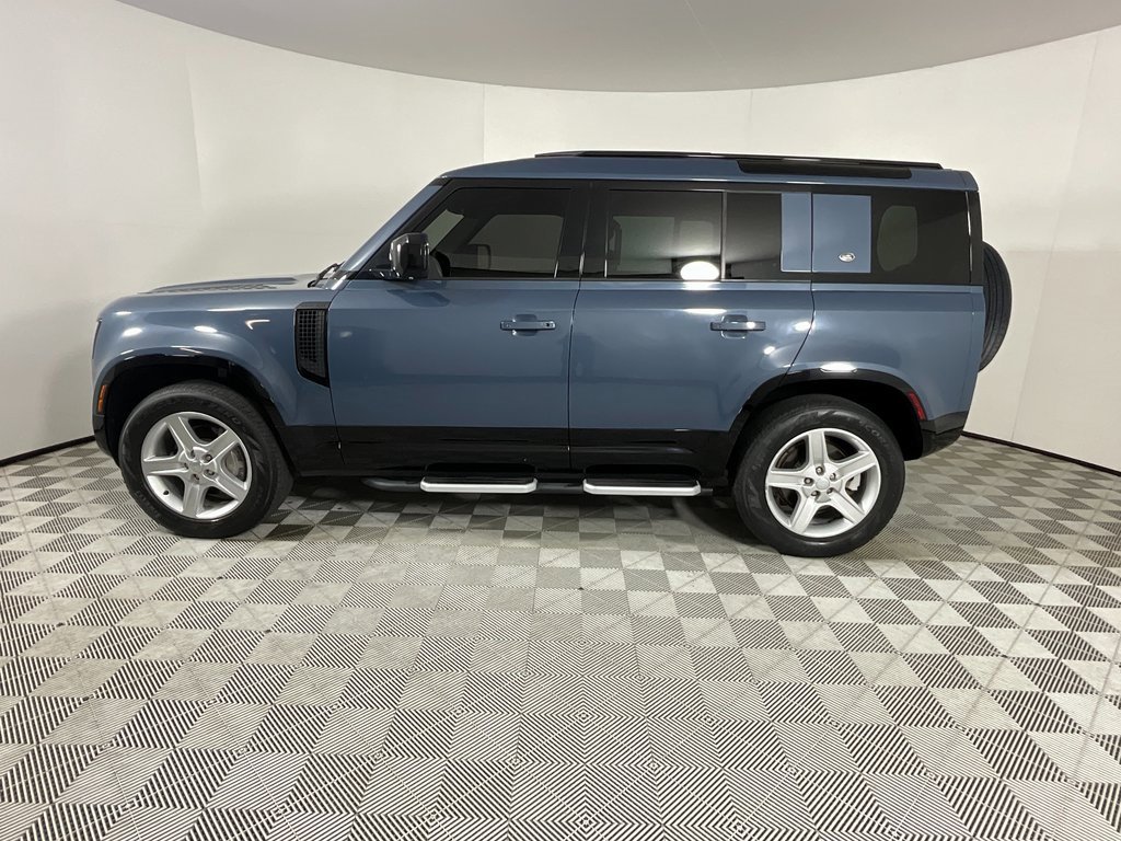 Certified 2022 Land Rover Defender 110 X-Dynamic SE image 2