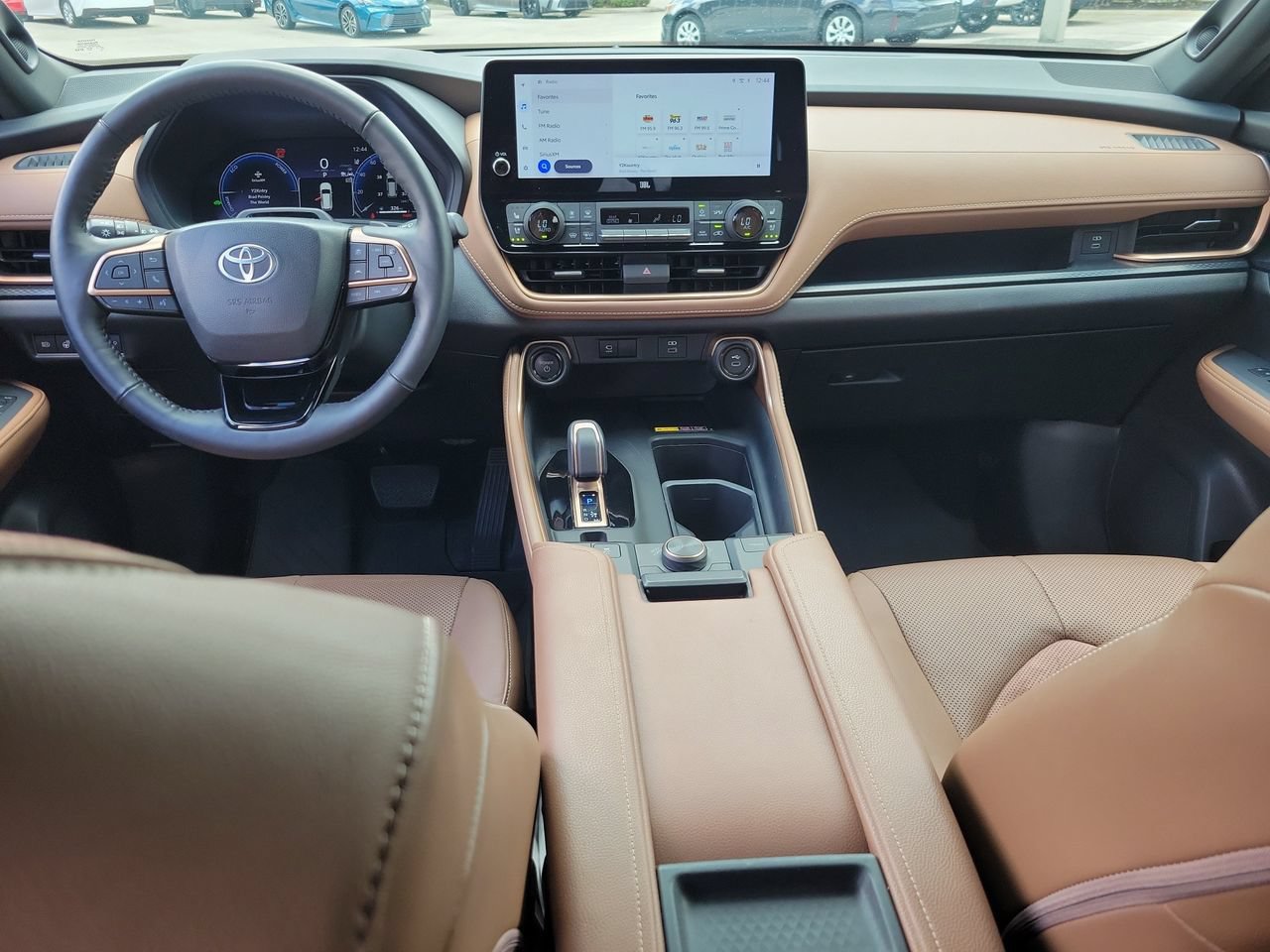 Used 2025 Toyota Grand Highlander AWD Hybrid image 14